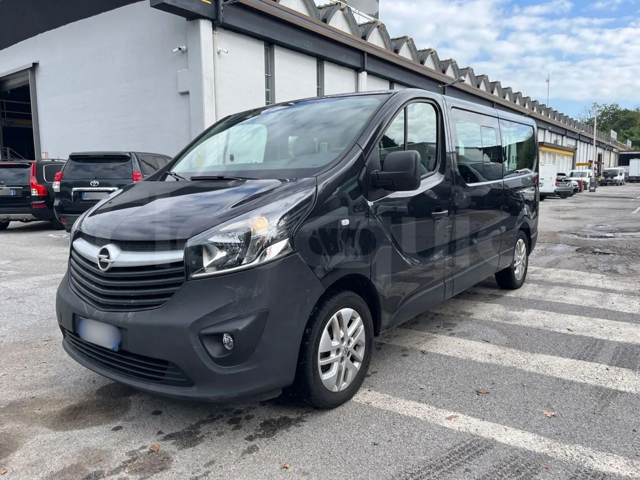 Opel Vivaro - B - Προαστιακό λεωφορείο: φωτογραφία 4 Opel Vivaro - B - Προαστιακό λεωφορείο: φωτογραφία 4