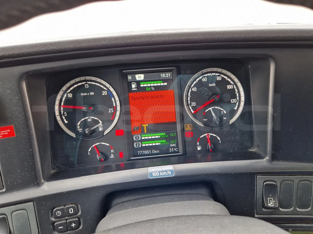 Scania Touring HD - Πούλμαν: φωτογραφία 3 Scania Touring HD - Πούλμαν: φωτογραφία 3
