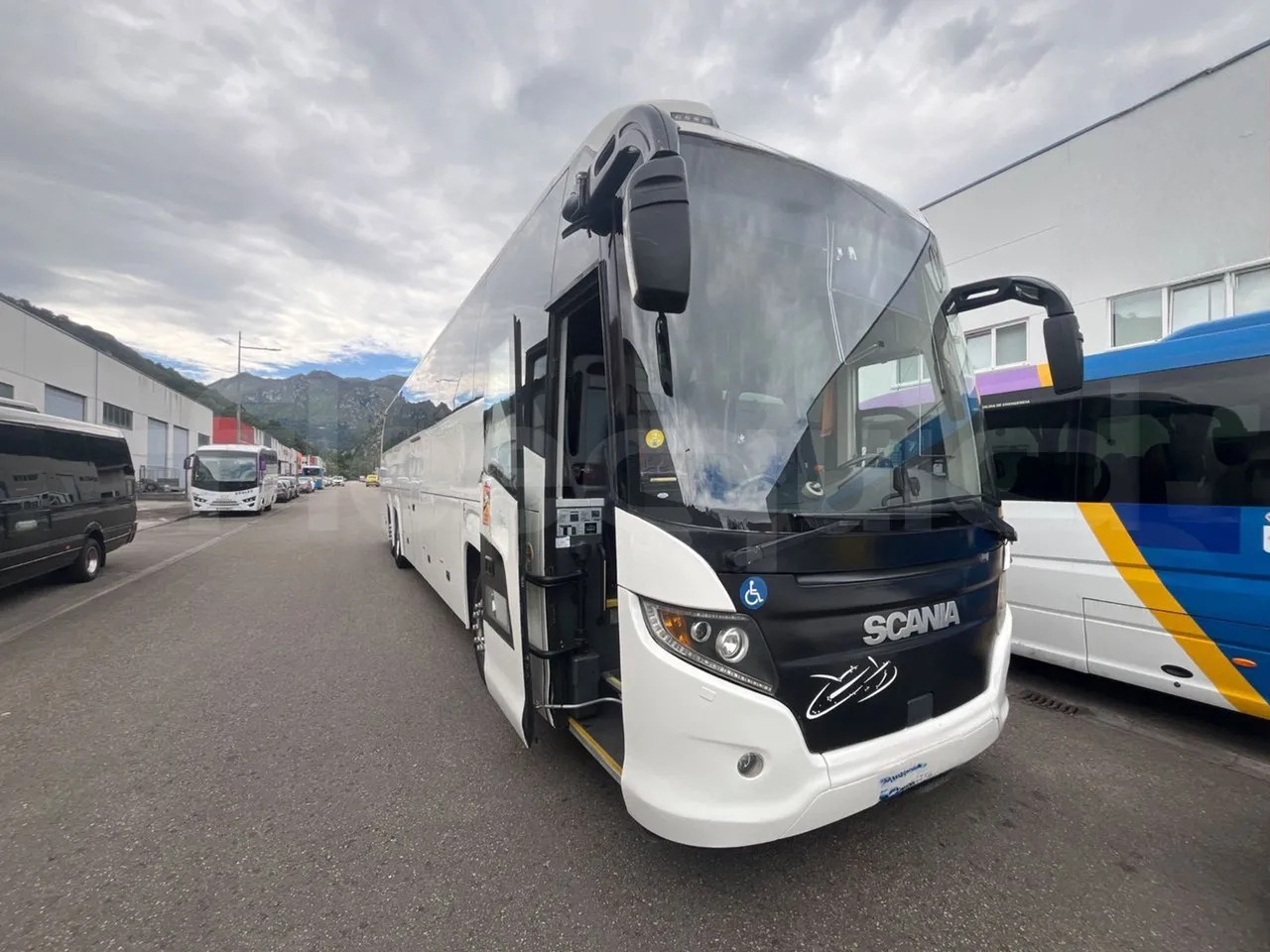 Scania Touring HD - Πούλμαν: φωτογραφία 1 Scania Touring HD - Πούλμαν: φωτογραφία 1