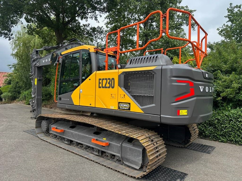Volvo EC 230 - Ερπυστριοφόρος εκσκαφέας: φωτογραφία 1 Volvo EC 230 - Ερπυστριοφόρος εκσκαφέας: φωτογραφία 1