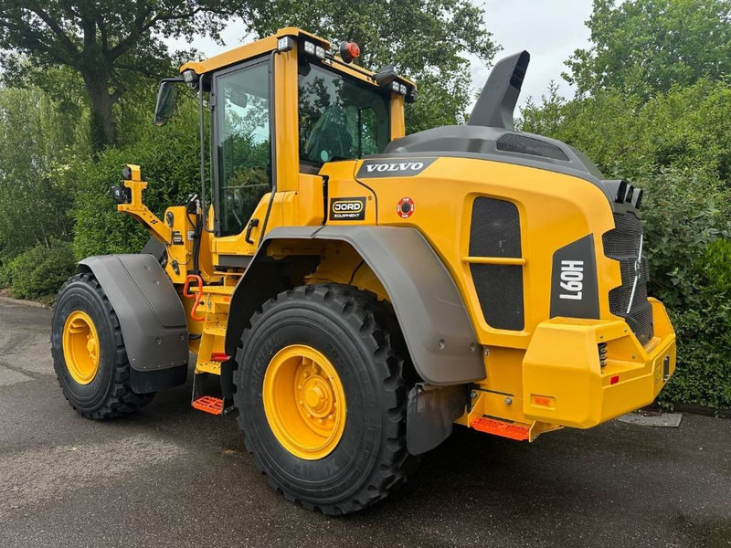 Volvo L 60 H2 - Ελαστιχοφόρος φορτωτής: φωτογραφία 1 Volvo L 60 H2 - Ελαστιχοφόρος φορτωτής: φωτογραφία 1