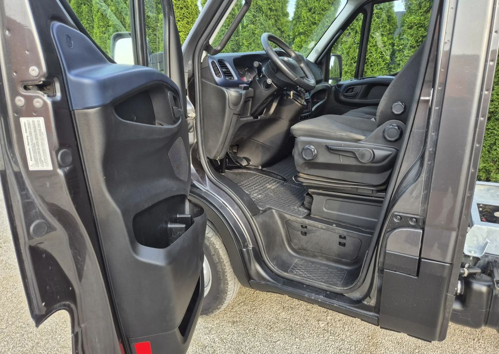 Iveco 35C18 3.0 180KM - Όχημα με ανατρεπομενη καροτσα: φωτογραφία 5 Iveco 35C18 3.0 180KM - Όχημα με ανατρεπομενη καροτσα: φωτογραφία 5