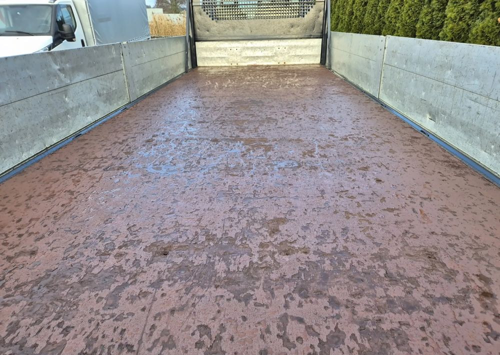 Iveco 65C15 3.0 150KM/ Skrzyniowy/ - Μικρό φορτηγό με καρότσα: φωτογραφία 4 Iveco 65C15 3.0 150KM/ Skrzyniowy/ - Μικρό φορτηγό με καρότσα: φωτογραφία 4