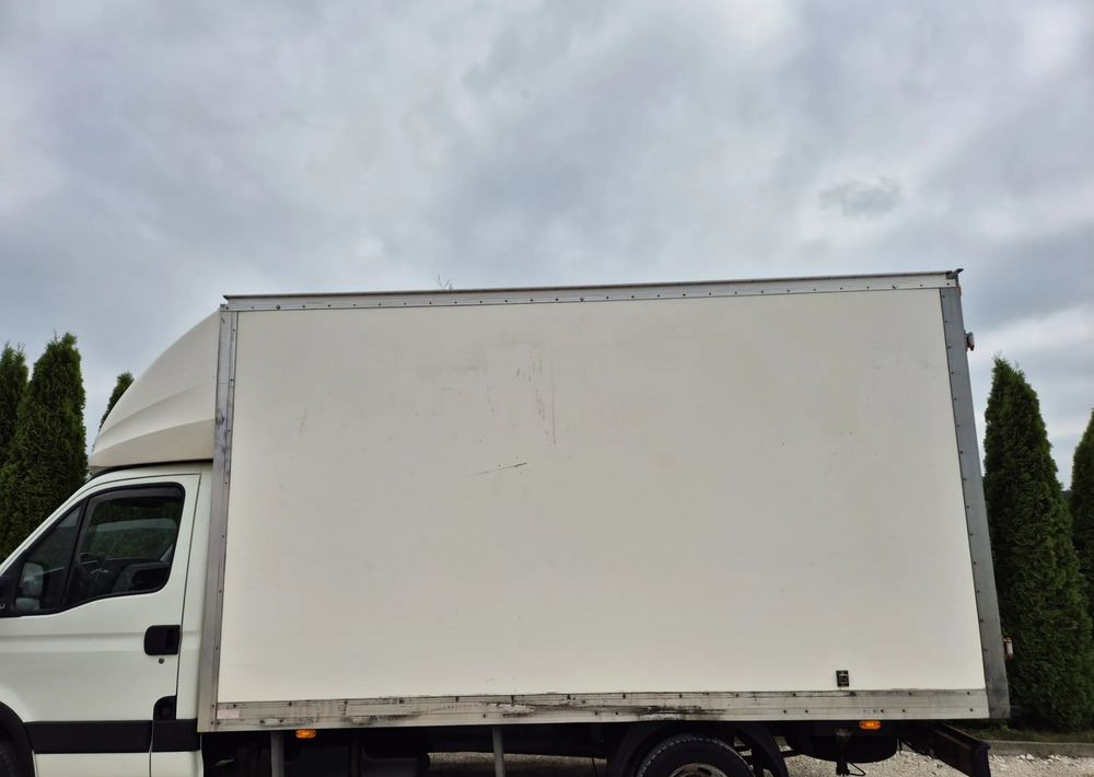 Kontener 8 palet wysoki meblowy 2013 rok Iveco Mascott Master Sprinter regulowana podramówka Stan bdb! - Κλειστά aμάξωμα: φωτογραφία 2 Kontener 8 palet wysoki meblowy 2013 rok Iveco Mascott Master Sprinter regulowana podramówka Stan bdb! - Κλειστά aμάξωμα: φωτογραφία 2