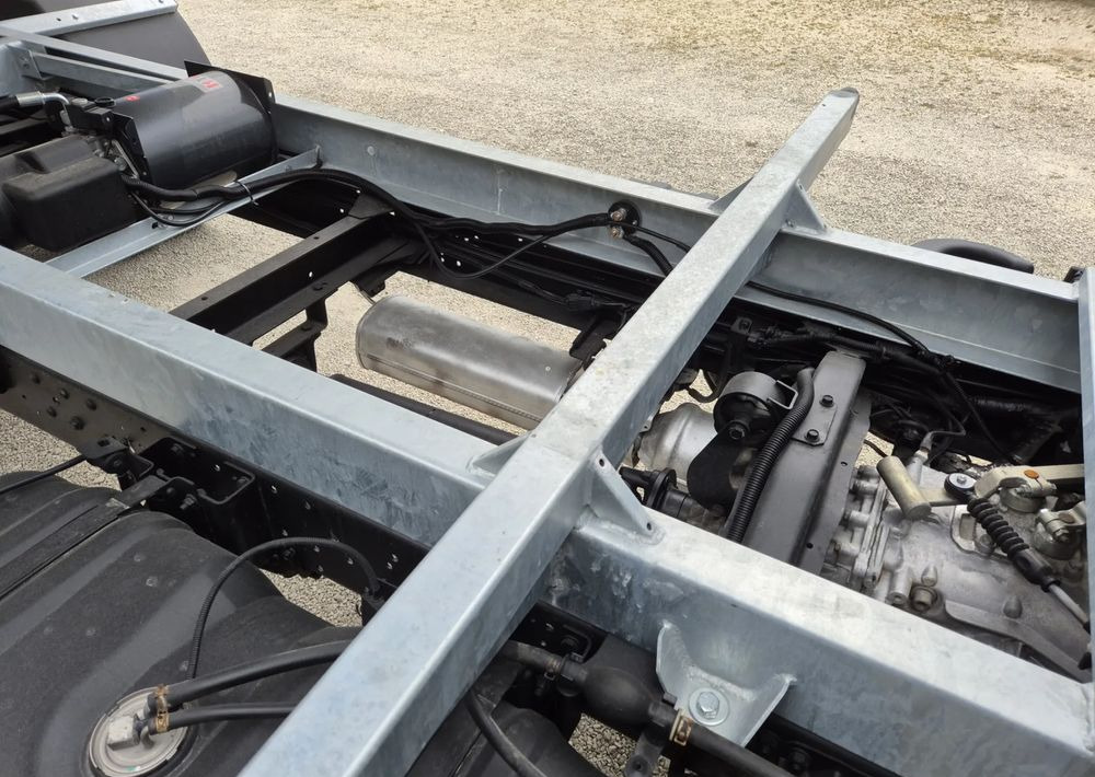 Όχημα με ανατρεπομενη καροτσα Nissan ATLEON 3.0 150KM Wywrotka 3-stronna: φωτογραφία 16