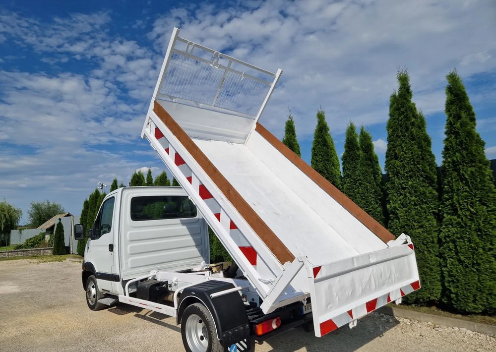 Renault Mascott 3.0 DXI - Όχημα με ανατρεπομενη καροτσα: φωτογραφία 3 Renault Mascott 3.0 DXI - Όχημα με ανατρεπομενη καροτσα: φωτογραφία 3