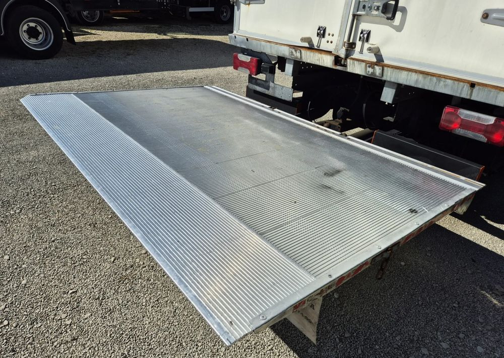 Winda Dhollandia 750kg Iveco 2012 rok, stan idealny! - Υδραυλική πόρτα: φωτογραφία 4 Winda Dhollandia 750kg Iveco 2012 rok, stan idealny! - Υδραυλική πόρτα: φωτογραφία 4