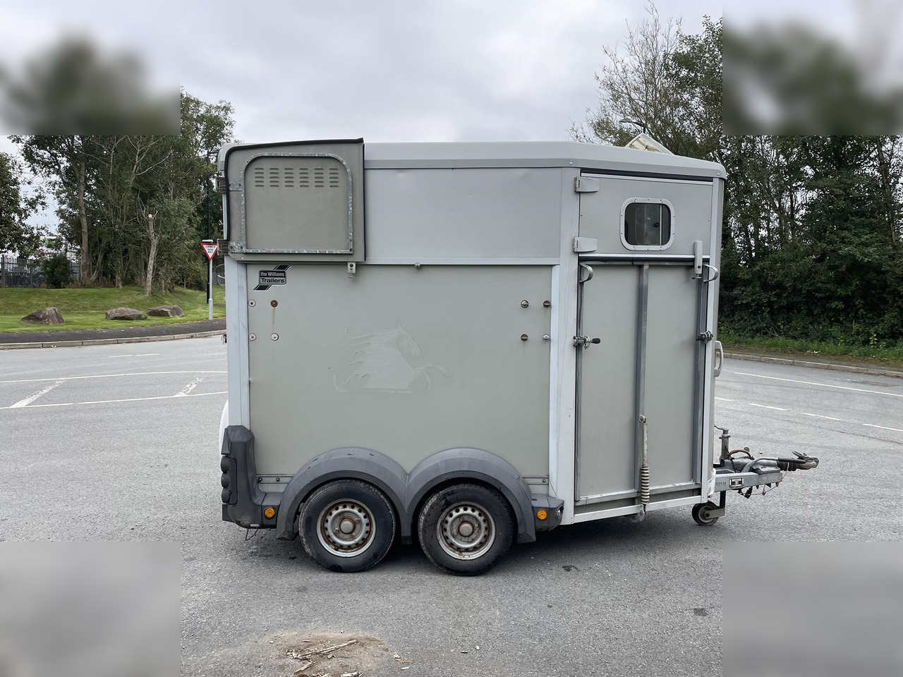 2012 IFOR WILLIAMS HB506 - Τρέιλερ μεταφοράς αλόγων: φωτογραφία 5 2012 IFOR WILLIAMS HB506 - Τρέιλερ μεταφοράς αλόγων: φωτογραφία 5