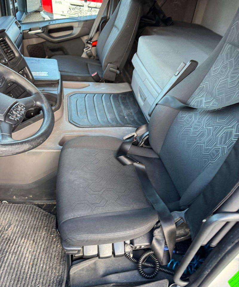 Τράκτορας Scania G450 ADR: φωτογραφία 16