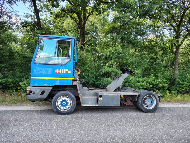 Terberg Yt180 - Τράκτορες τελωνείων: φωτογραφία 2 Terberg Yt180 - Τράκτορες τελωνείων: φωτογραφία 2