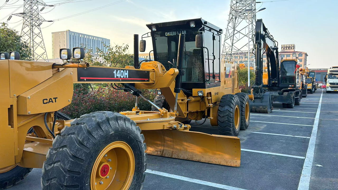 CATERPILLAR 140H - Γκρέιντερ: φωτογραφία 1 CATERPILLAR 140H - Γκρέιντερ: φωτογραφία 1