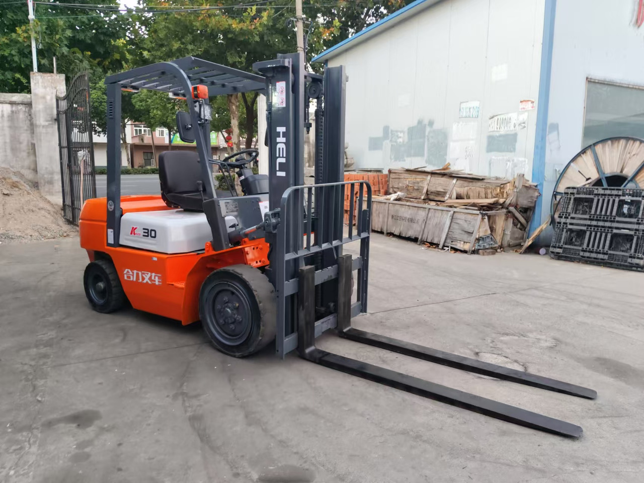 HELI k30 used 3 ton diesel forklift Customizable mast clamps low price - Πετρελαιοκίνητο περονοφόρο: φωτογραφία 5 HELI k30 used 3 ton diesel forklift Customizable mast clamps low price - Πετρελαιοκίνητο περονοφόρο: φωτογραφία 5