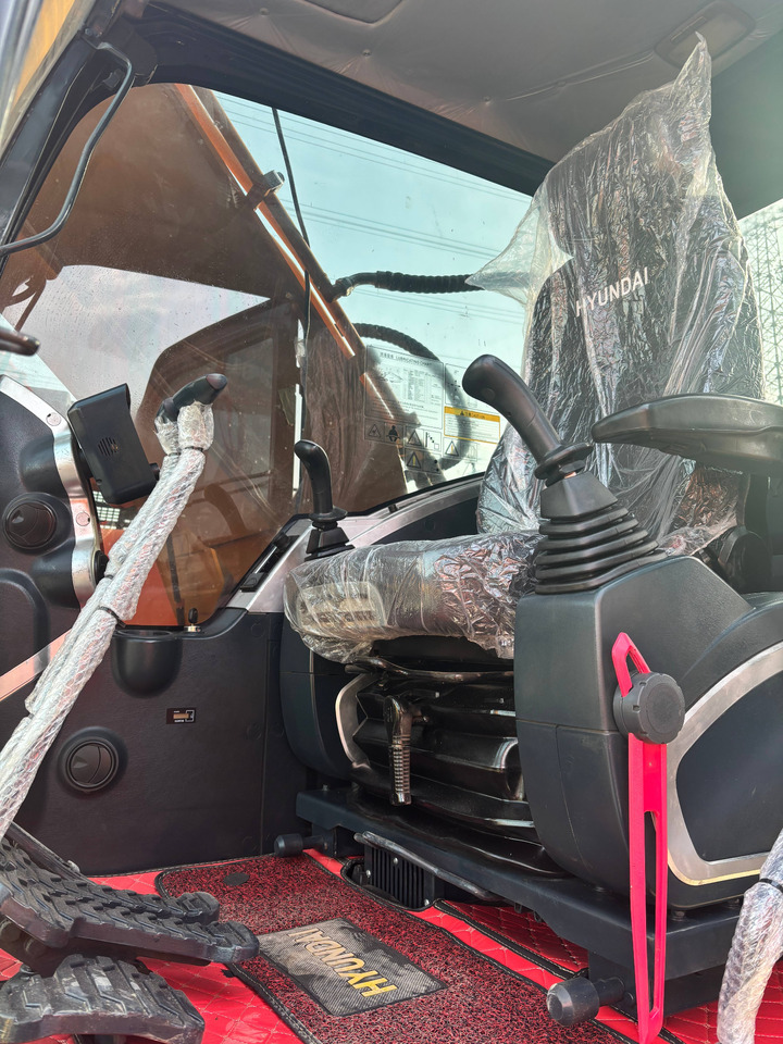 HYUNDAI 305LC-9T - Ερπυστριοφόρος εκσκαφέας: φωτογραφία 5 HYUNDAI 305LC-9T - Ερπυστριοφόρος εκσκαφέας: φωτογραφία 5