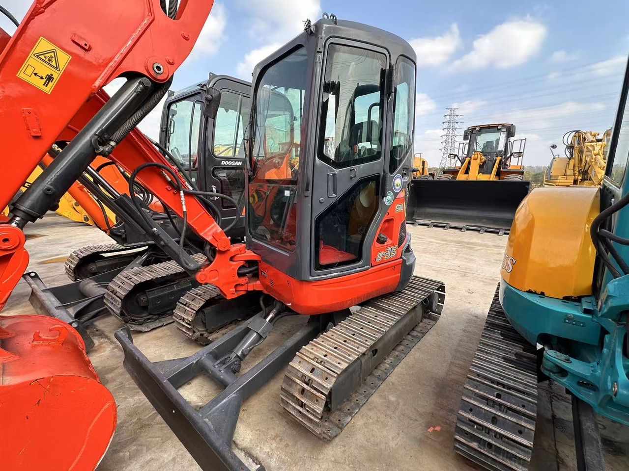 KUBOTA u35-5 japan brand mini excavator kubota Small home farm - Μίνι εκσκαφέας: φωτογραφία 1 KUBOTA u35-5 japan brand mini excavator kubota Small home farm - Μίνι εκσκαφέας: φωτογραφία 1