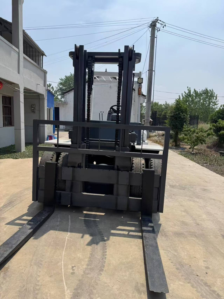 TCM fd100 used 2024 japan brand diesel forklift 10 ton class forklift - Πετρελαιοκίνητο περονοφόρο: φωτογραφία 4 TCM fd100 used 2024 japan brand diesel forklift 10 ton class forklift - Πετρελαιοκίνητο περονοφόρο: φωτογραφία 4