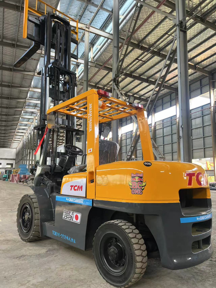 TCM fd50 japan brand original 5 ton diesel forklift 3 section 4.5m Customizable mast clamp side shift - Πετρελαιοκίνητο περονοφόρο: φωτογραφία 4 TCM fd50 japan brand original 5 ton diesel forklift 3 section 4.5m Customizable mast clamp side shift - Πετρελαιοκίνητο περονοφόρο: φωτογραφία 4