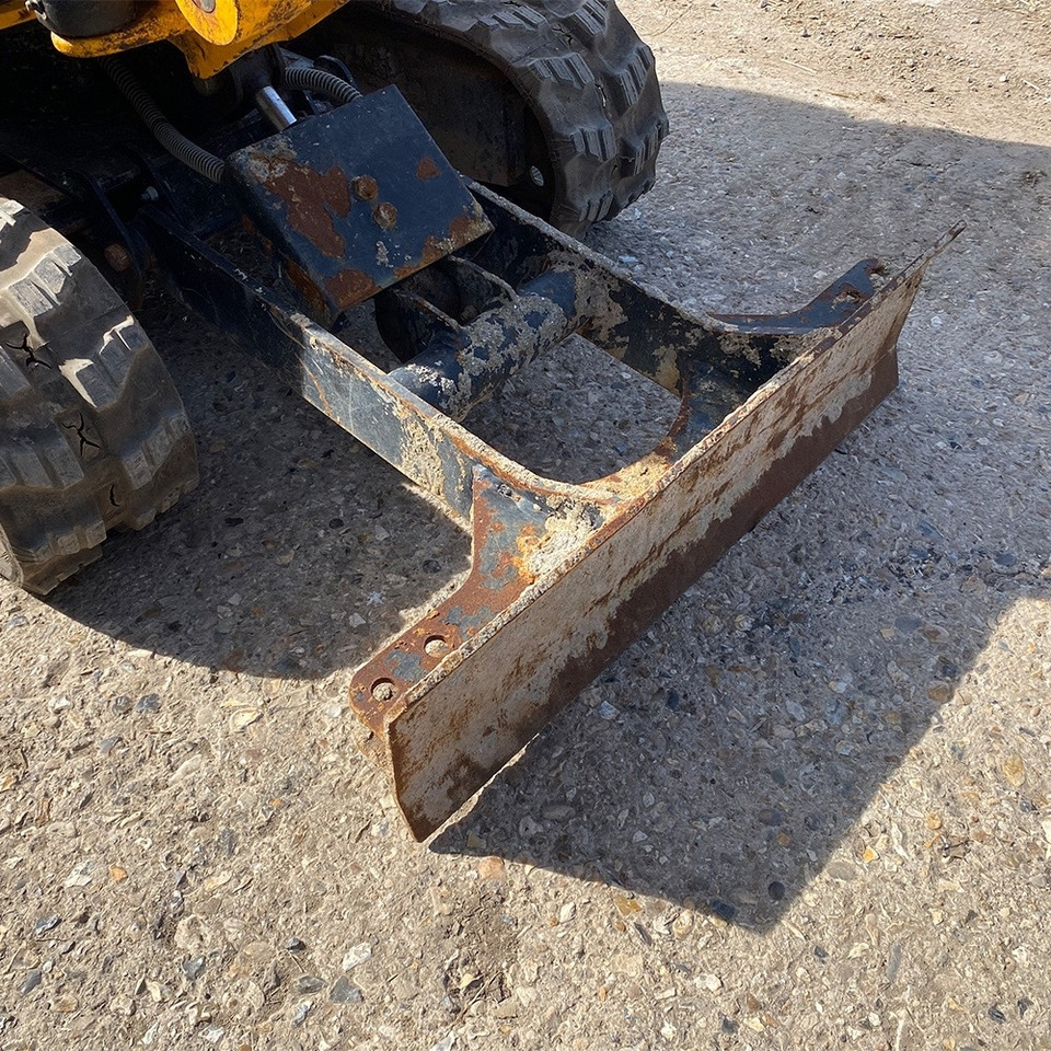 JCB 8008 - Μίνι εκσκαφέας: φωτογραφία 4 JCB 8008 - Μίνι εκσκαφέας: φωτογραφία 4