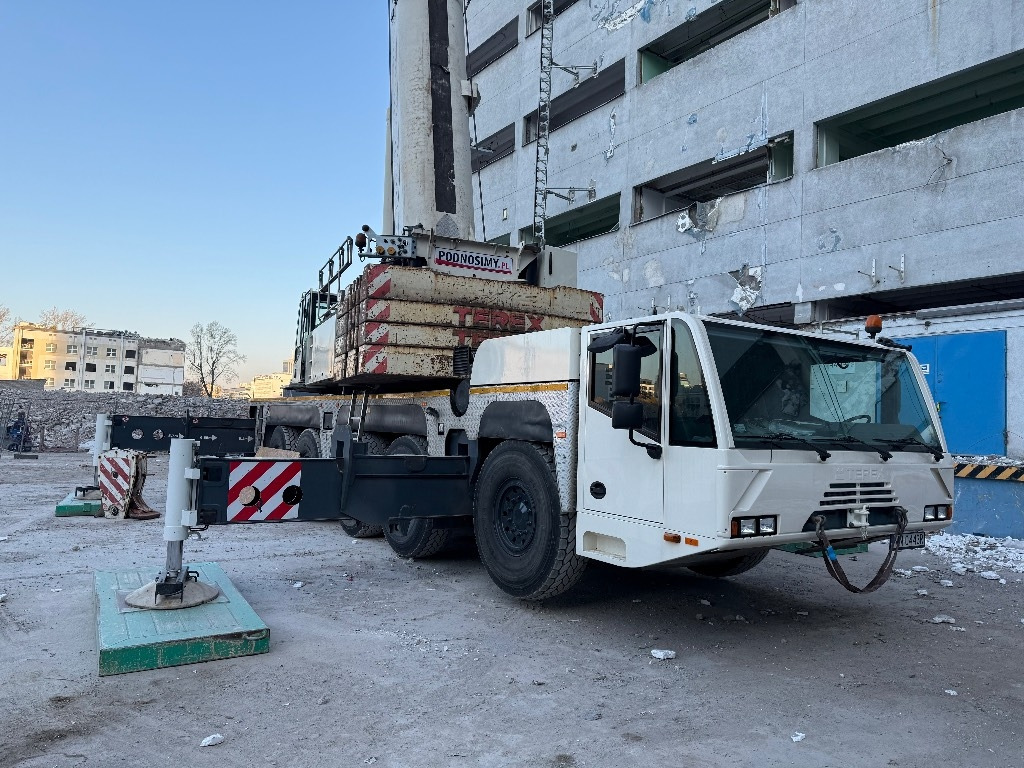 Demag AC 200-1  - Γερανός παντός εδάφους: φωτογραφία 1 Demag AC 200-1  - Γερανός παντός εδάφους: φωτογραφία 1