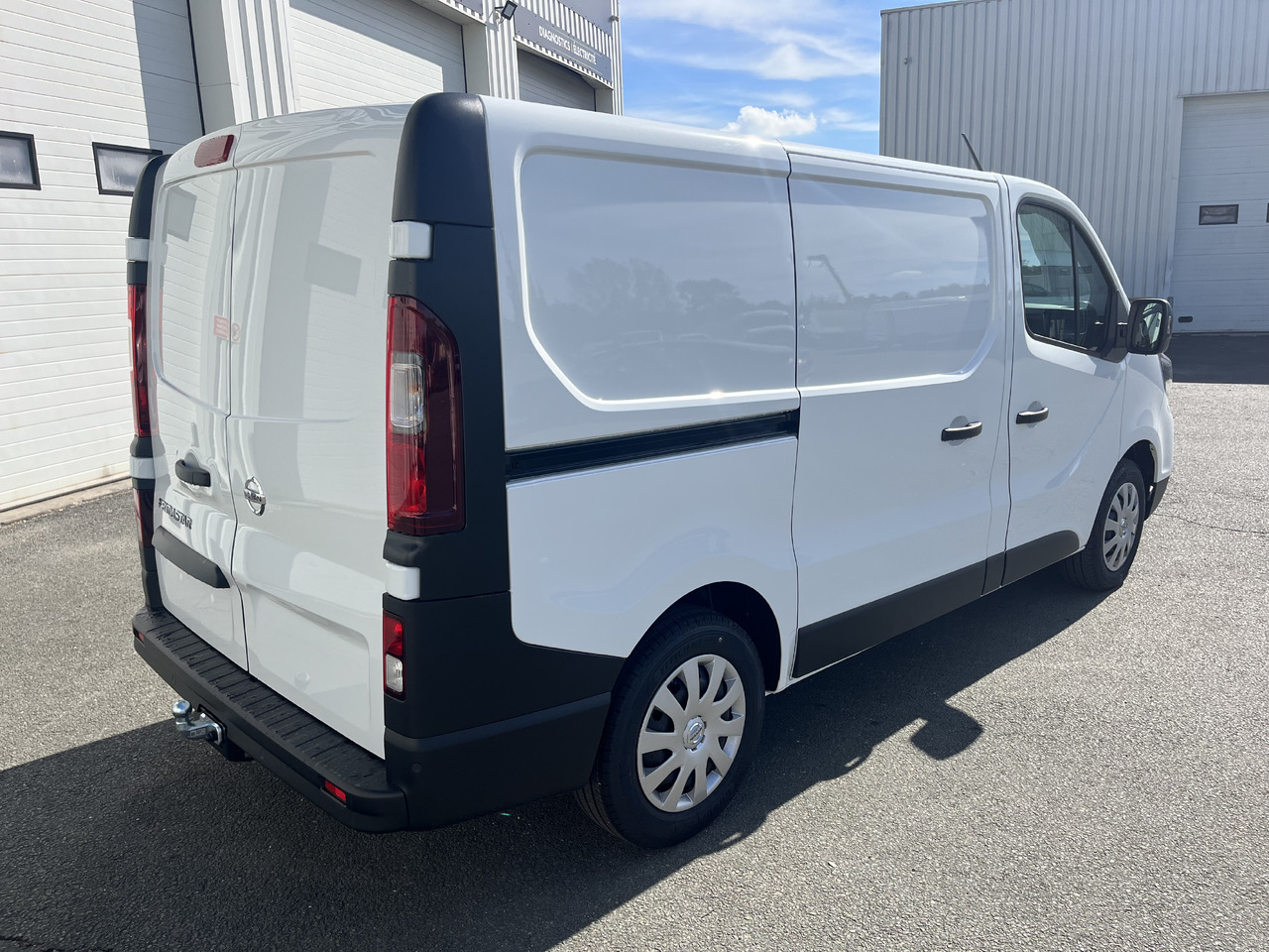 NISSAN Primastar NV300 2.0DCI130 Acenta L1H1 - Βαν: φωτογραφία 4 NISSAN Primastar NV300 2.0DCI130 Acenta L1H1 - Βαν: φωτογραφία 4