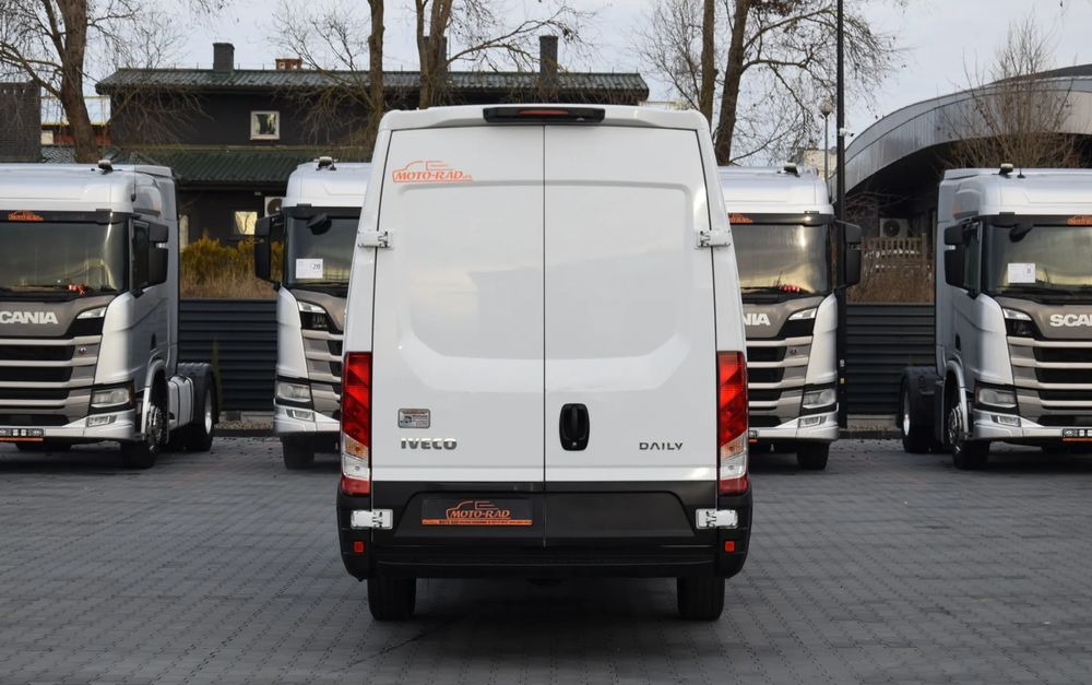 Βαν Iveco DAILY MAXI 35S14 / 2.3 - 140 KM / AUTOMAT HI-MATIC / NOWY MODEL / 3 OSOBY / DOSTAWCZE / BLASZAK / KAMERA COFANIA / TEMPOMAT / KLIMA / 2022 / SERWISOWANY / SPROWADZONY Z NIEMIEC: φωτογραφία 6
