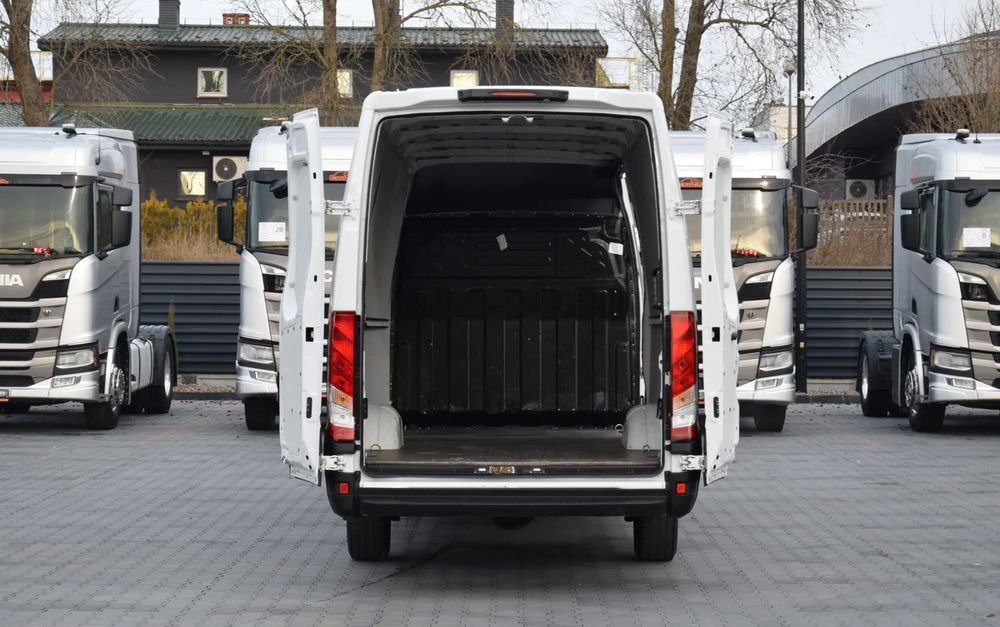 Βαν Iveco DAILY MAXI 35S14 / 2.3 - 140 KM / AUTOMAT HI-MATIC / NOWY MODEL / 3 OSOBY / DOSTAWCZE / BLASZAK / KAMERA COFANIA / TEMPOMAT / KLIMA / 2022 / SERWISOWANY / SPROWADZONY Z NIEMIEC: φωτογραφία 19