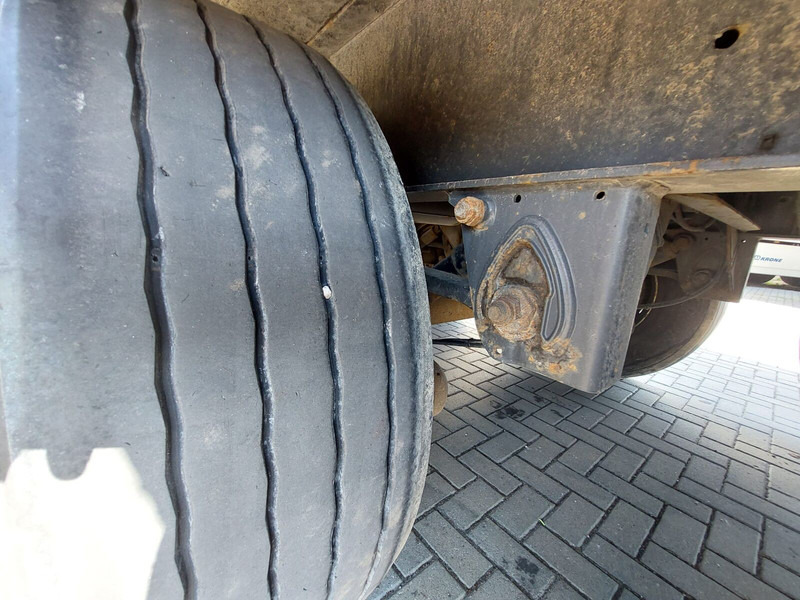 Επικαθήμενο κουρτίνα Krone SD: φωτογραφία 18 Επικαθήμενο κουρτίνα Krone SD: φωτογραφία 18