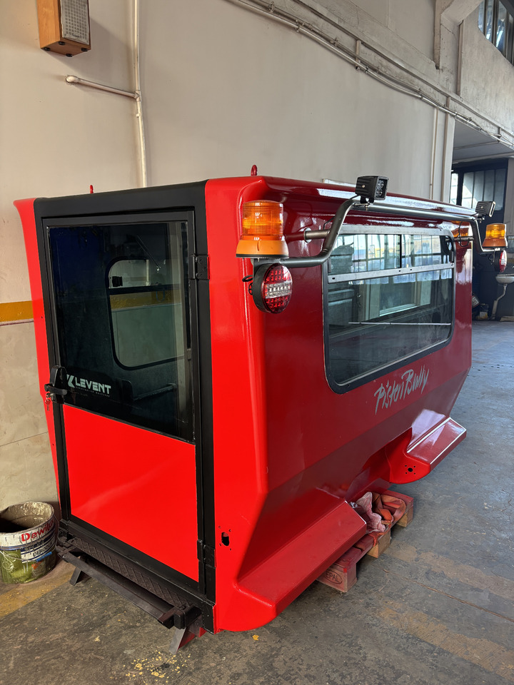 Pistenbully Cabin 5 person PISTENBULLY PB100 CABIN - Εκχιονιστικό μηχάνημα: φωτογραφία 1 Pistenbully Cabin 5 person PISTENBULLY PB100 CABIN - Εκχιονιστικό μηχάνημα: φωτογραφία 1
