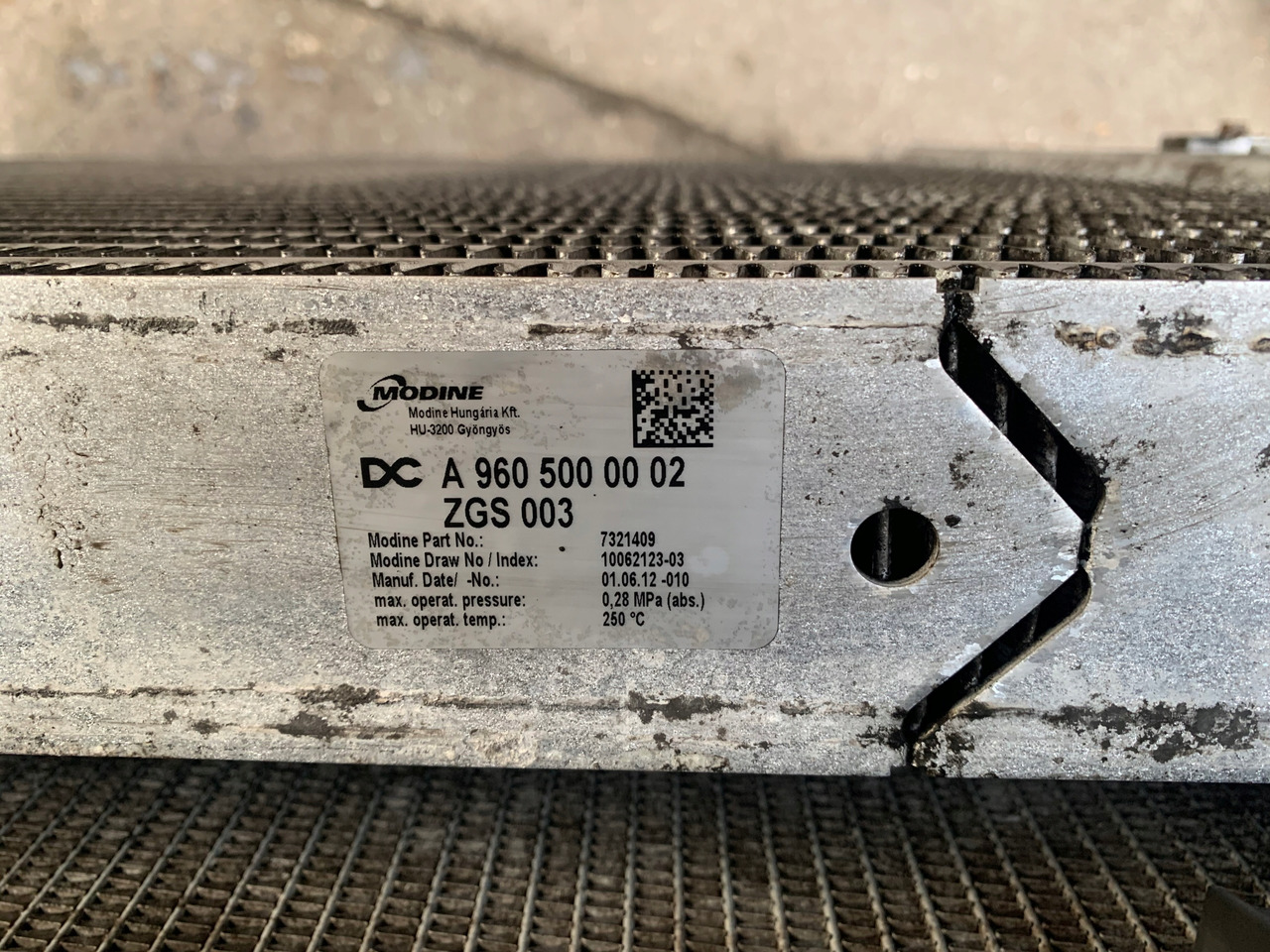 CHŁODNICA WODY POWIETRZA MERCEDES ACTROS MP4 MP 4 - Ψυγείο αυτοκίνητο για Φορτηγό: φωτογραφία 3 CHŁODNICA WODY POWIETRZA MERCEDES ACTROS MP4 MP 4 - Ψυγείο αυτοκίνητο για Φορτηγό: φωτογραφία 3