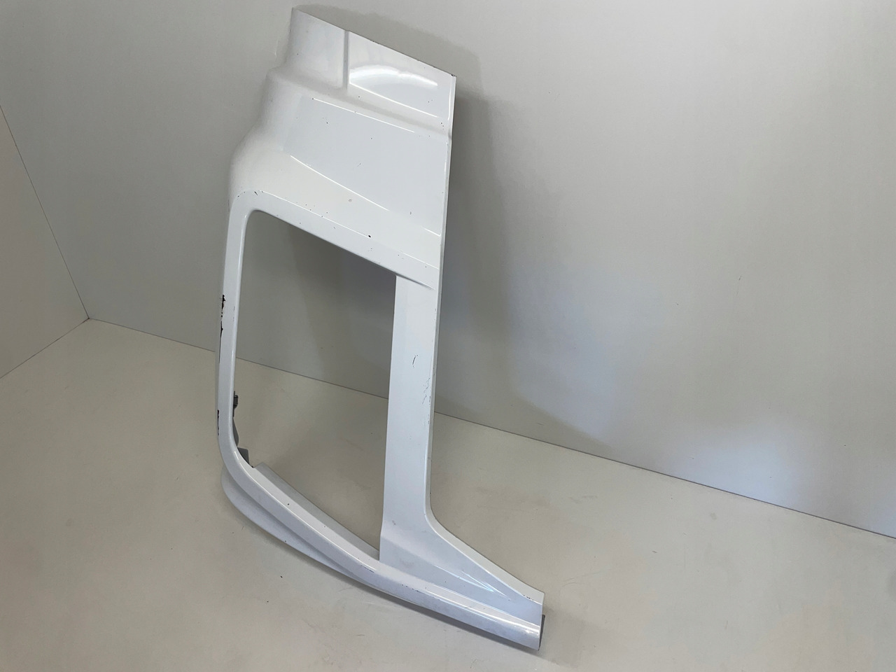 PRAWA OSŁONA OKULAR ZDERZAK FORD F-MAX JC46-17E950-A - Προφυλακτήρας για Φορτηγό: φωτογραφία 3 PRAWA OSŁONA OKULAR ZDERZAK FORD F-MAX JC46-17E950-A - Προφυλακτήρας για Φορτηγό: φωτογραφία 3