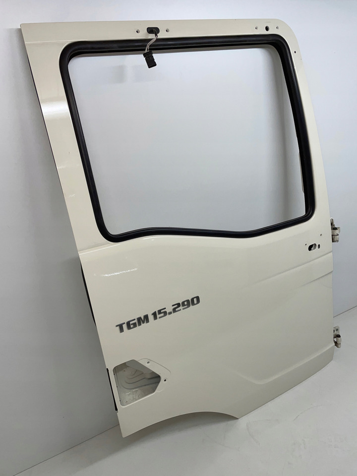 PRAWE DRZWI MAN TGS3 TGS 3 TGS-3 TGL TGM - Πόρτα και ανταλλακτικά για Φορτηγό: φωτογραφία 2 PRAWE DRZWI MAN TGS3 TGS 3 TGS-3 TGL TGM - Πόρτα και ανταλλακτικά για Φορτηγό: φωτογραφία 2