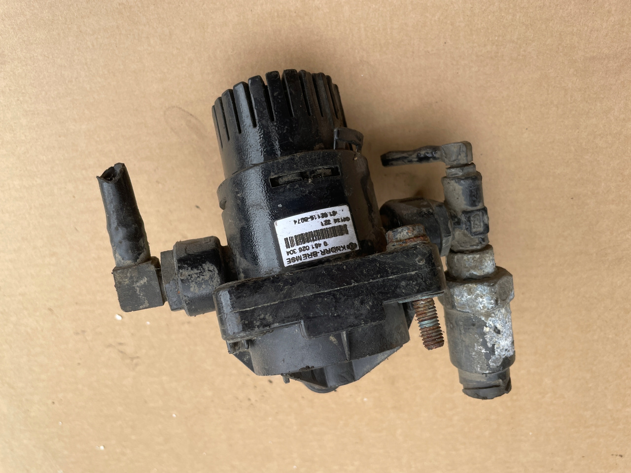 ZAWÓR HAMULCA RĘCZNEGO WABCO MAN TGX TGA TGS 81521166075 - Βαλβίδα φρένων για Φορτηγό: φωτογραφία 2 ZAWÓR HAMULCA RĘCZNEGO WABCO MAN TGX TGA TGS 81521166075 - Βαλβίδα φρένων για Φορτηγό: φωτογραφία 2