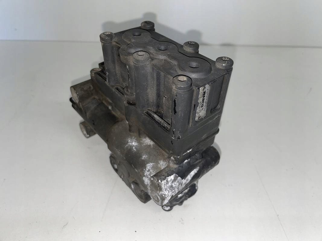 ZAWÓR PODUSZEK MERCEDES ACTROS MP 4 A0013270625 - Βαλβίδα φρένων για Φορτηγό: φωτογραφία 1 ZAWÓR PODUSZEK MERCEDES ACTROS MP 4 A0013270625 - Βαλβίδα φρένων για Φορτηγό: φωτογραφία 1