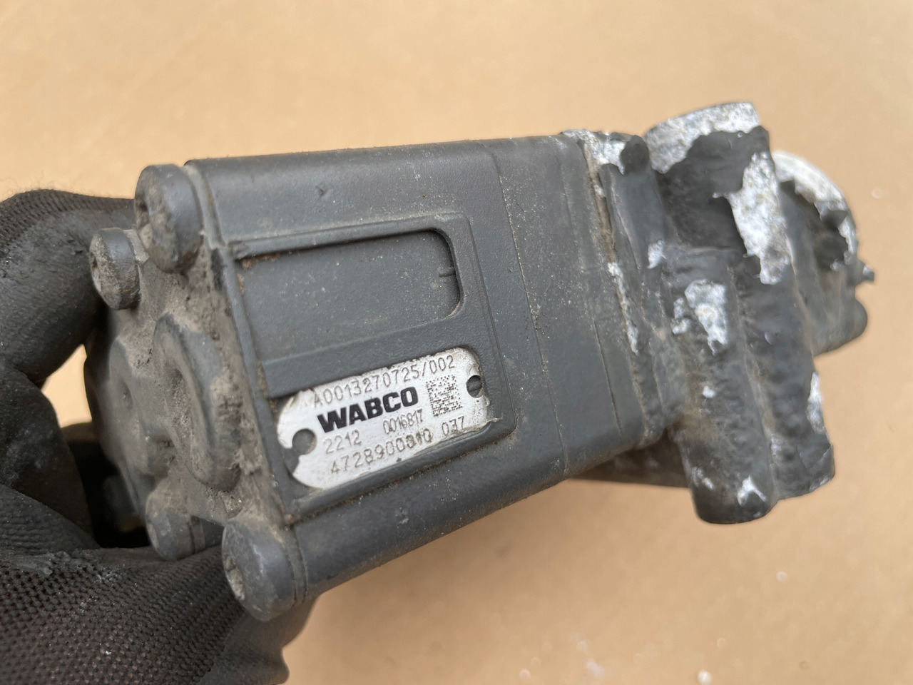 ZAWÓR PODUSZEK MERCEDES ACTROS MP 4 MP4 A0013270725 - Βαλβίδα φρένων για Φορτηγό: φωτογραφία 4 ZAWÓR PODUSZEK MERCEDES ACTROS MP 4 MP4 A0013270725 - Βαλβίδα φρένων για Φορτηγό: φωτογραφία 4