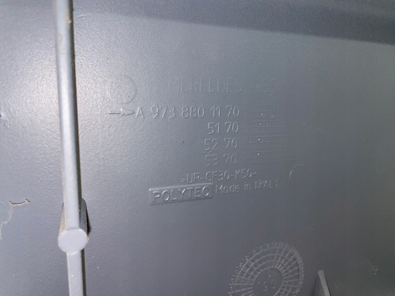 ZDERZAK MERCEDES ŚRODEK ZDERZAKA NAKŁADKA OSŁONA A 9738801170 - Προφυλακτήρας για Φορτηγό: φωτογραφία 3 ZDERZAK MERCEDES ŚRODEK ZDERZAKA NAKŁADKA OSŁONA A 9738801170 - Προφυλακτήρας για Φορτηγό: φωτογραφία 3