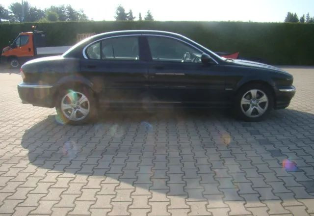 Λιμουζίνα/ Sedan Jaguar X-Type: φωτογραφία 6