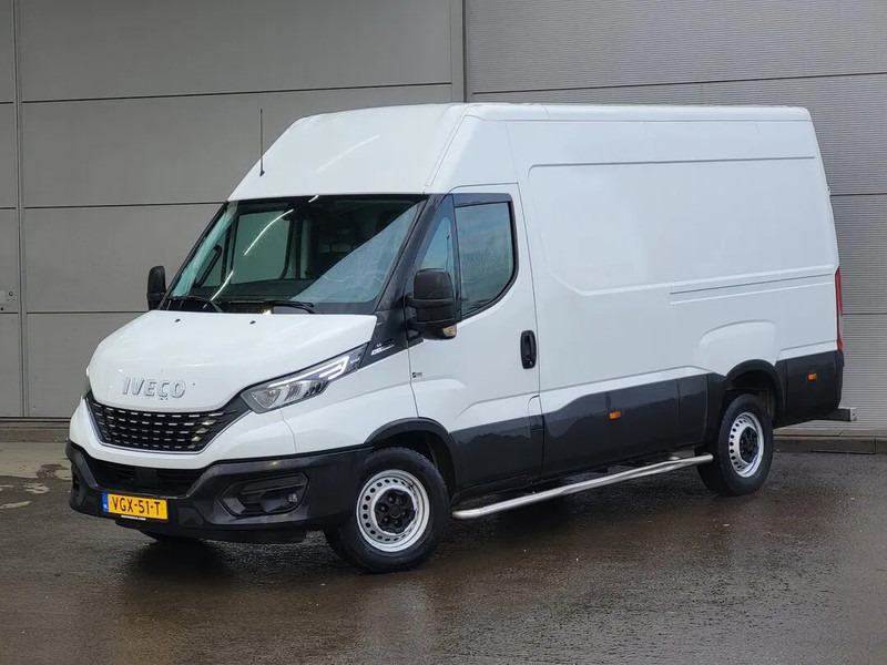 Iveco Daily 35S14 - Βαν, Διπλοκάμπινο ελαφρύ επαγγελματικό: φωτογραφία 1 Iveco Daily 35S14 - Βαν, Διπλοκάμπινο ελαφρύ επαγγελματικό: φωτογραφία 1