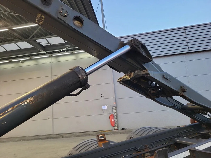 Scania G410 - Φορτηγό φόρτωσης γάντζου: φωτογραφία 4 Scania G410 - Φορτηγό φόρτωσης γάντζου: φωτογραφία 4