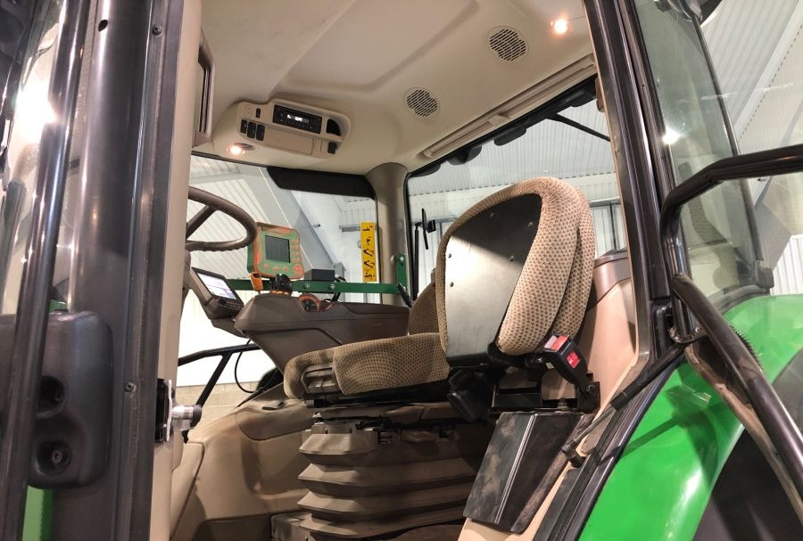 John Deere 6155R - Τρακτέρ: φωτογραφία 3 John Deere 6155R - Τρακτέρ: φωτογραφία 3