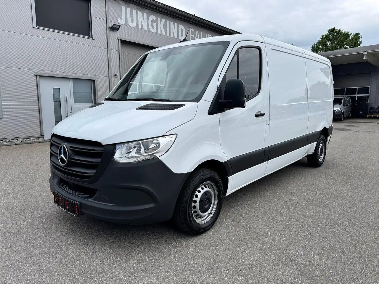 Mercedes-Benz Sprinter 215 CDI Flach Lang Klima FWD - Βαν: φωτογραφία 1 Mercedes-Benz Sprinter 215 CDI Flach Lang Klima FWD - Βαν: φωτογραφία 1