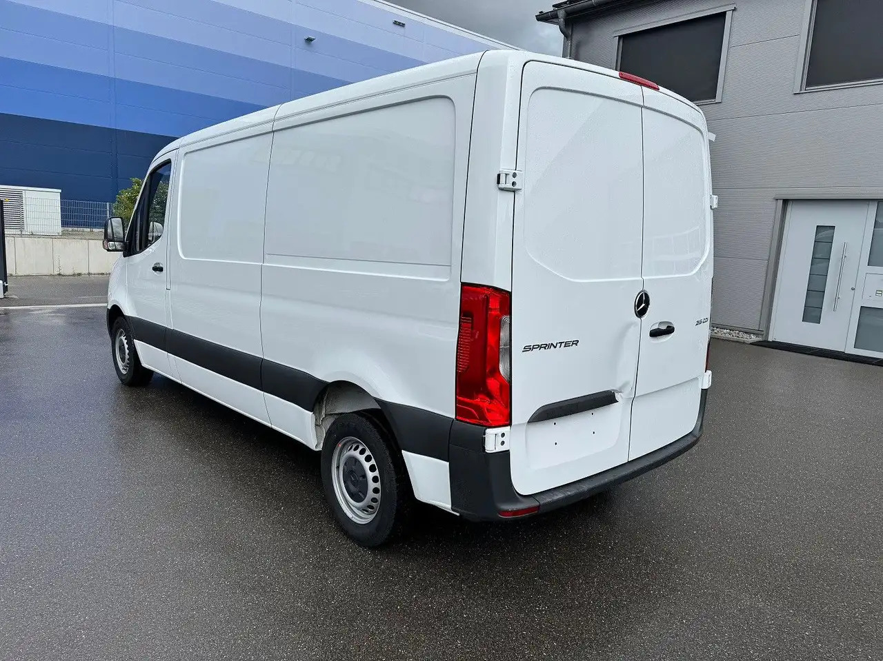 Mercedes-Benz Sprinter 215 CDI Flach Lang Klima FWD - Βαν: φωτογραφία 5 Mercedes-Benz Sprinter 215 CDI Flach Lang Klima FWD - Βαν: φωτογραφία 5