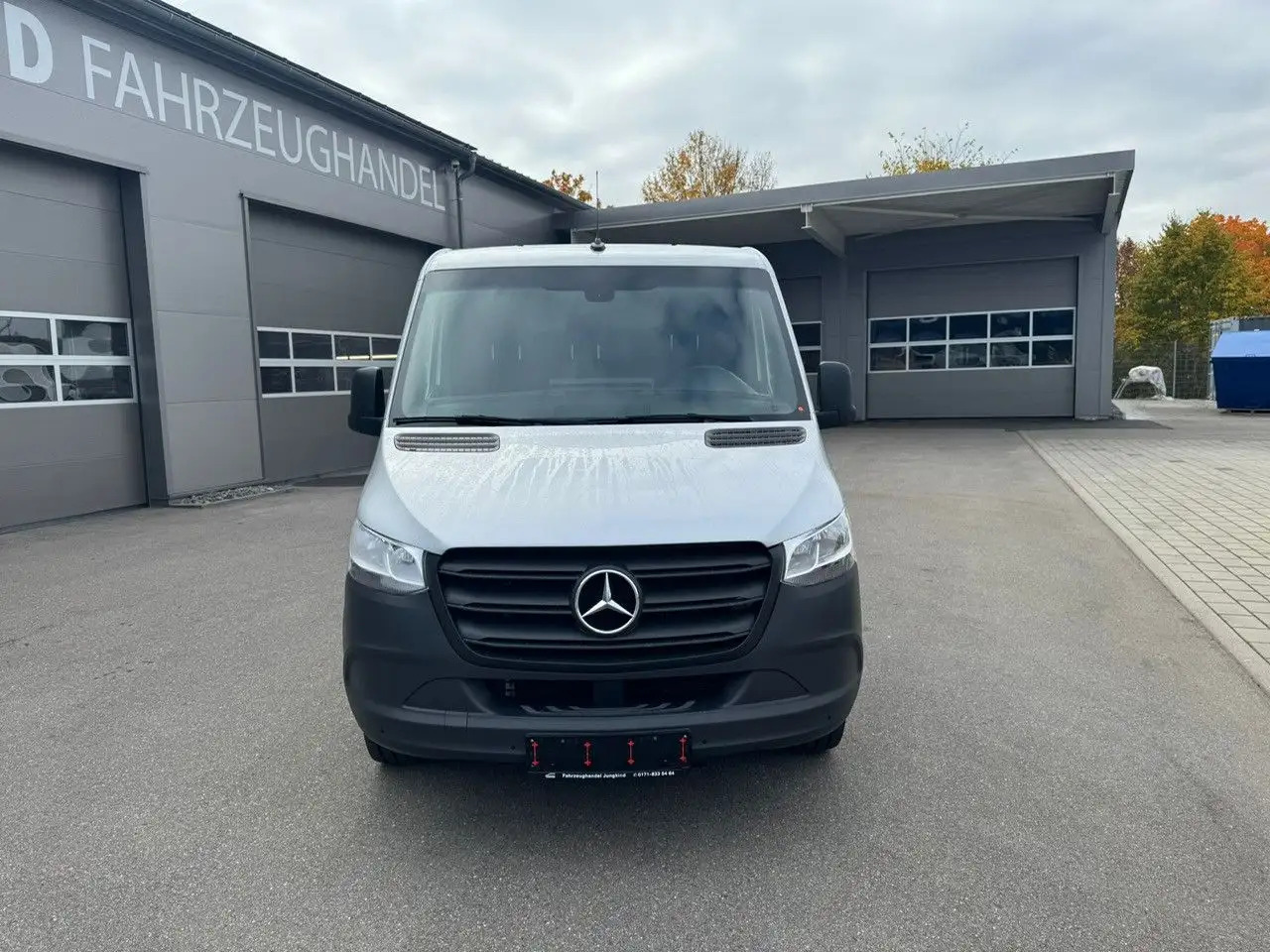 Mercedes-Benz Sprinter 317 CDI Flach Lang Silber Klima MBUX - Βαν: φωτογραφία 2 Mercedes-Benz Sprinter 317 CDI Flach Lang Silber Klima MBUX - Βαν: φωτογραφία 2