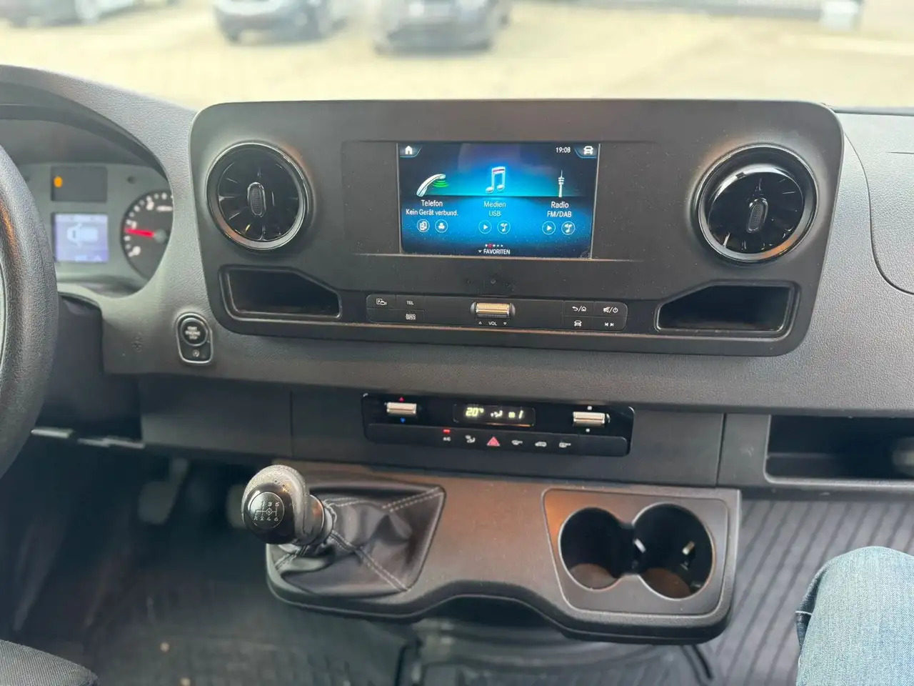 Mercedes-Benz Sprinter 317 CDI Maxi Lang XXL Extralang MBUX - Βαν: φωτογραφία 4 Mercedes-Benz Sprinter 317 CDI Maxi Lang XXL Extralang MBUX - Βαν: φωτογραφία 4