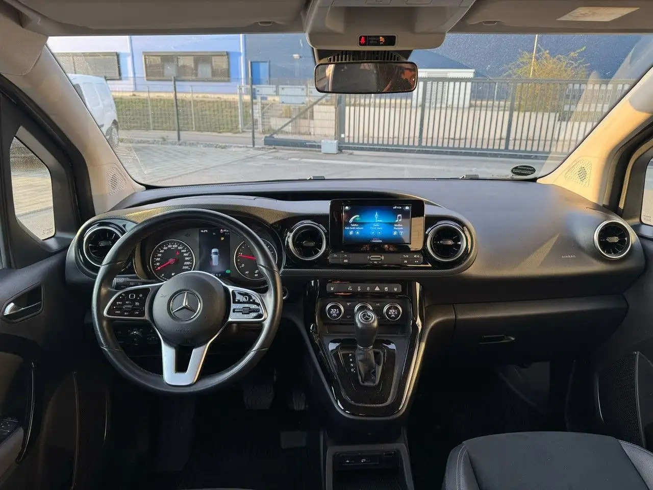 Mercedes-Benz T-Class T -Klasse 160 d standard - Αυτοκίνητο: φωτογραφία 4 Mercedes-Benz T-Class T -Klasse 160 d standard - Αυτοκίνητο: φωτογραφία 4