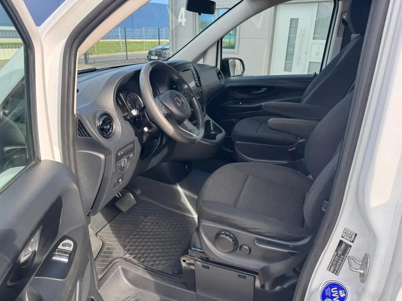 Mercedes-Benz Vito 116 CDI Mixto 4x4 Allrad Extralang - Βαν: φωτογραφία 5 Mercedes-Benz Vito 116 CDI Mixto 4x4 Allrad Extralang - Βαν: φωτογραφία 5