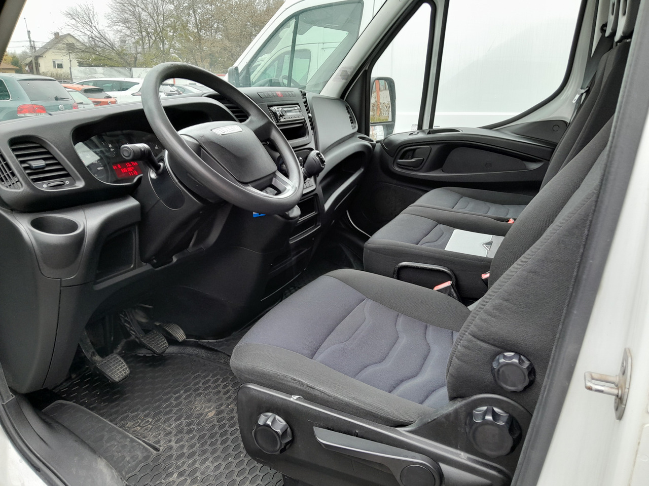 IVECO Daily 35S14 - Επαγγελματικό αυτοκίνητο κόφα: φωτογραφία 5 IVECO Daily 35S14 - Επαγγελματικό αυτοκίνητο κόφα: φωτογραφία 5