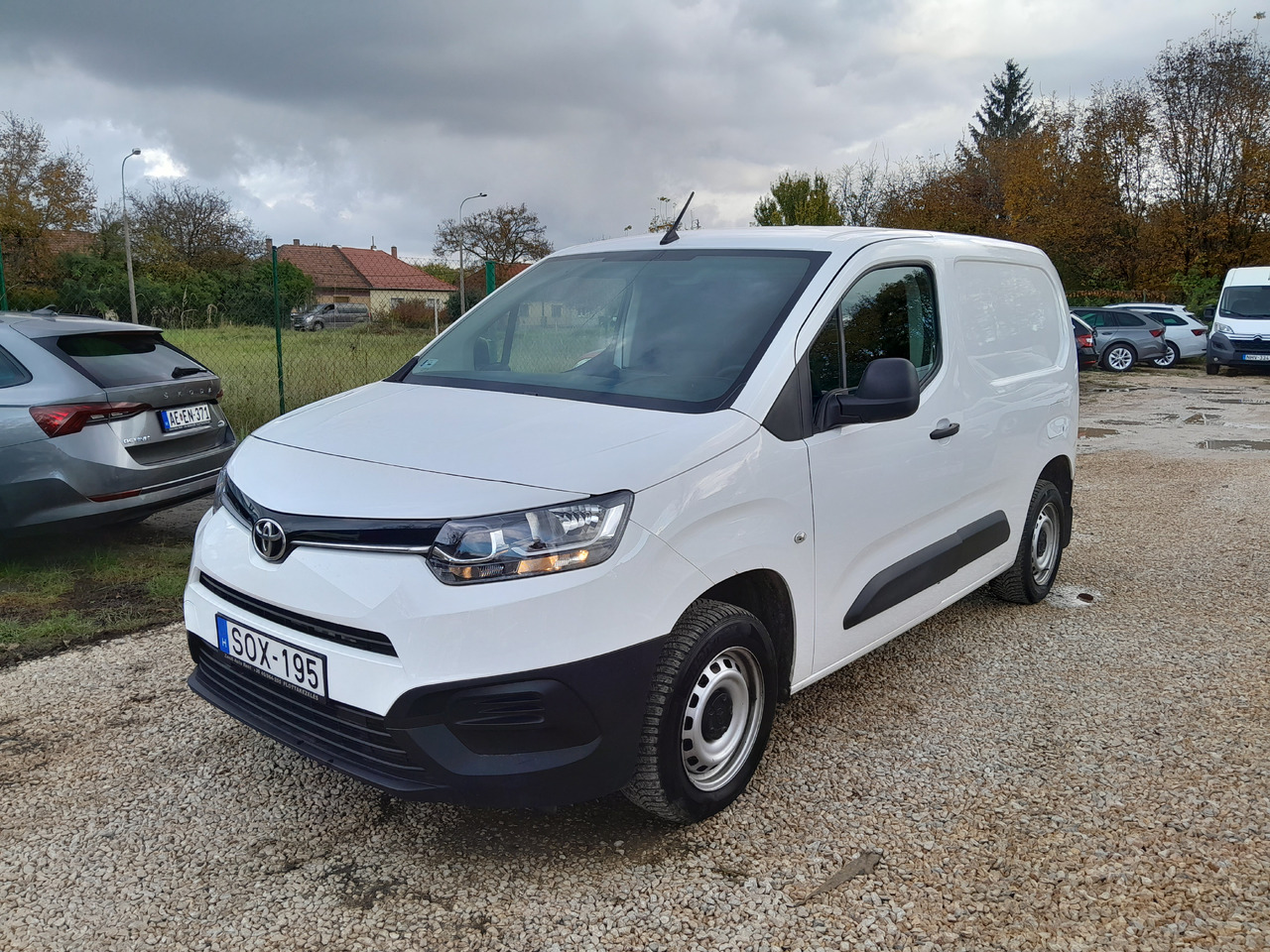 TOYOTA 1.5 City Active 3 Business - Μικρό βαν: φωτογραφία 2 TOYOTA 1.5 City Active 3 Business - Μικρό βαν: φωτογραφία 2