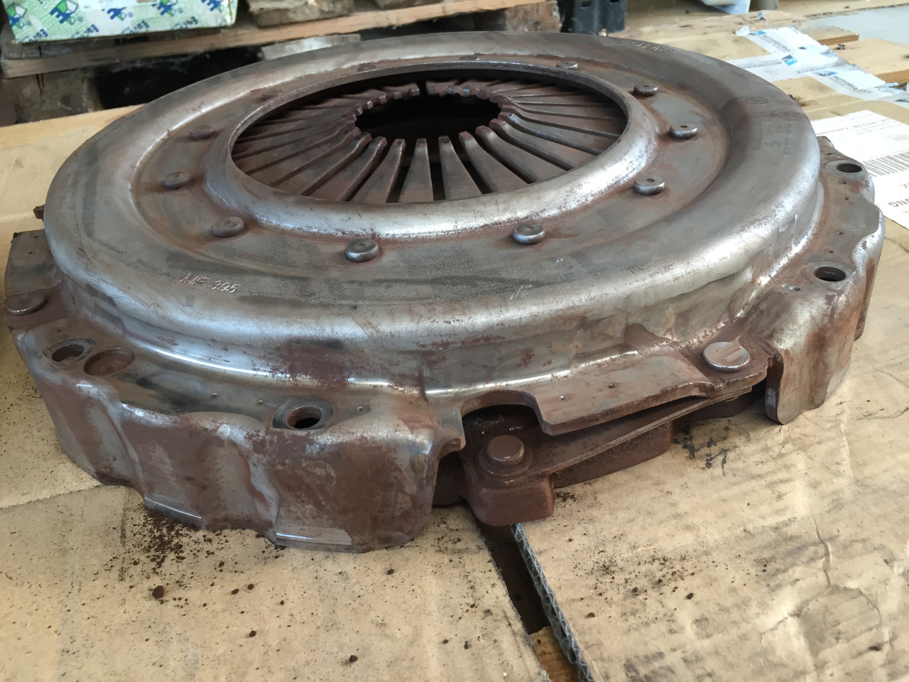 Gebrauchte Kupplungsdruckplatte MB Axor 1824, Motor Typ : OM 906 LA, Artikel - Nr. : A 007 250 15 04 - Πλάκα πίεσης για Φορτηγό: φωτογραφία 5 Gebrauchte Kupplungsdruckplatte MB Axor 1824, Motor Typ : OM 906 LA, Artikel - Nr. : A 007 250 15 04 - Πλάκα πίεσης για Φορτηγό: φωτογραφία 5