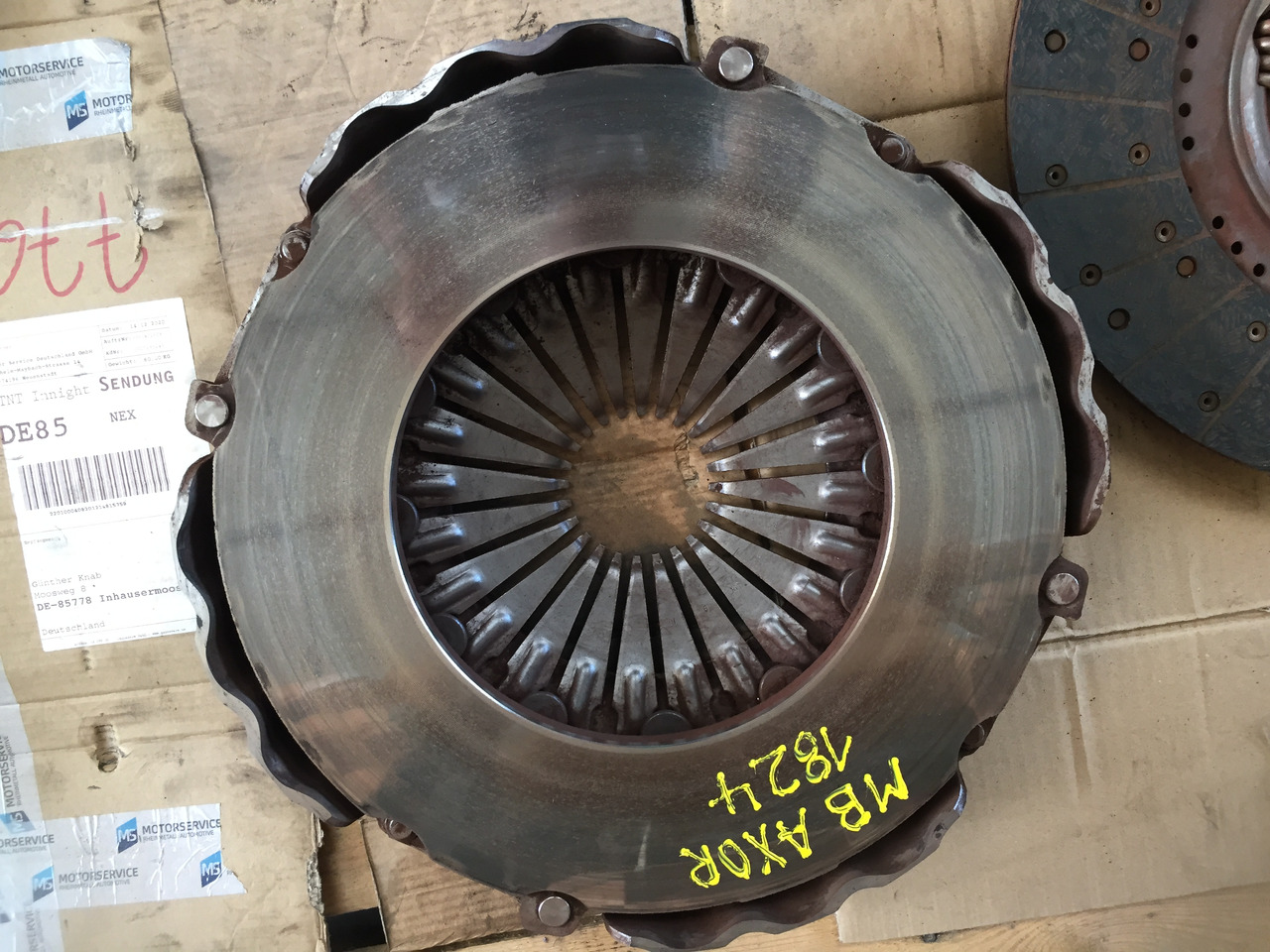 Πλάκα πίεσης για Φορτηγό Gebrauchte Kupplungsdruckplatte MB Axor 1824, Motor Typ : OM 906 LA, Artikel - Nr. : A 007 250 15 04: φωτογραφία 6 Πλάκα πίεσης για Φορτηγό Gebrauchte Kupplungsdruckplatte MB Axor 1824, Motor Typ : OM 906 LA, Artikel - Nr. : A 007 250 15 04: φωτογραφία 6