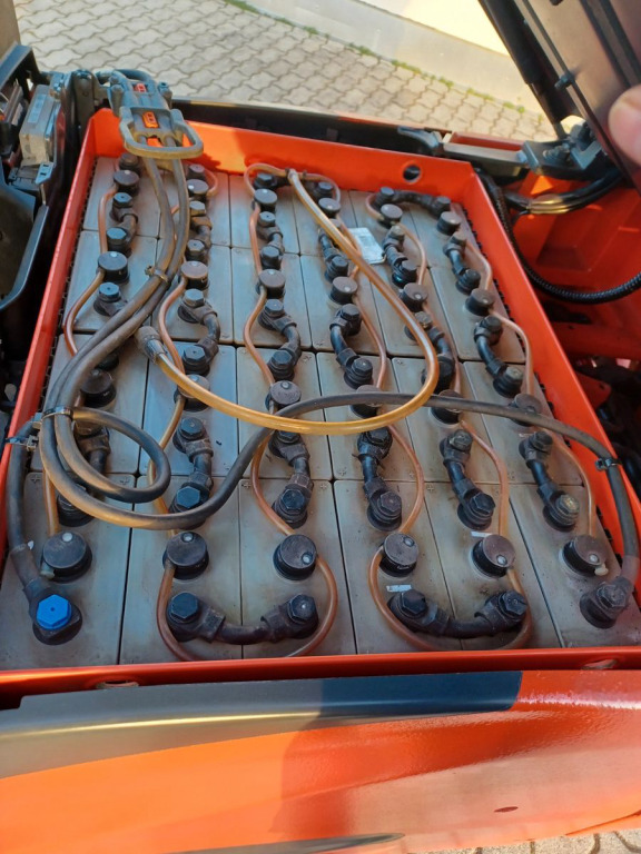 Linde E 20 PH -02 Duplexmast, Seitenschieber - Ηλεκτροκίνητο περονοφόρο: φωτογραφία 5 Linde E 20 PH -02 Duplexmast, Seitenschieber - Ηλεκτροκίνητο περονοφόρο: φωτογραφία 5