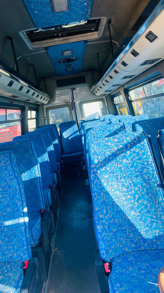 Iveco, 2004 god. - Μικρό λεωφορείο, Επιβατικό βαν: φωτογραφία 2 Iveco, 2004 god. - Μικρό λεωφορείο, Επιβατικό βαν: φωτογραφία 2